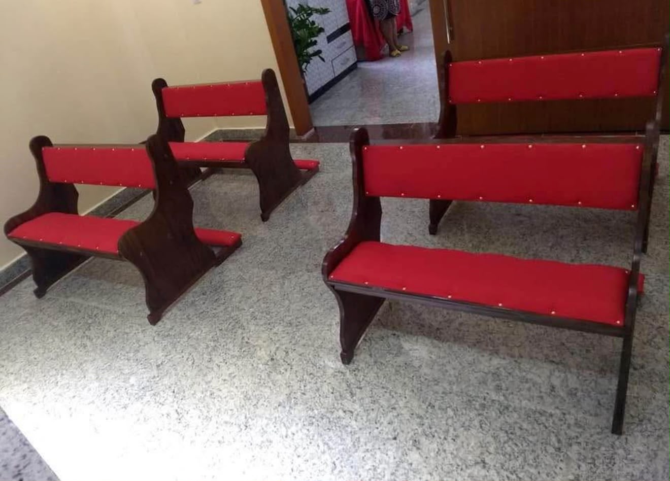 Bancos para igreja – Marcenaria Rezende
