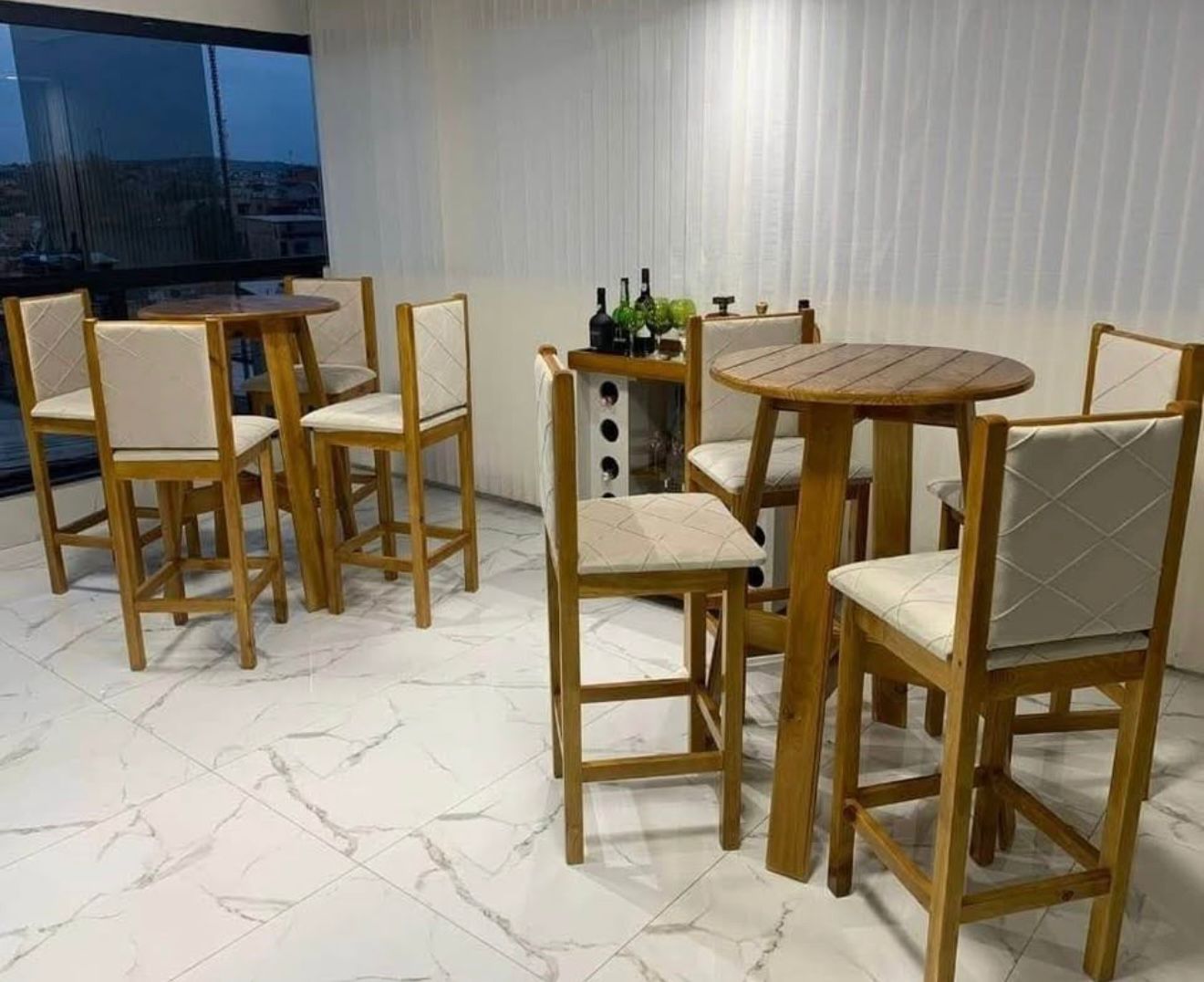 Banquetas e tamboretes – Marcenaria Rezende