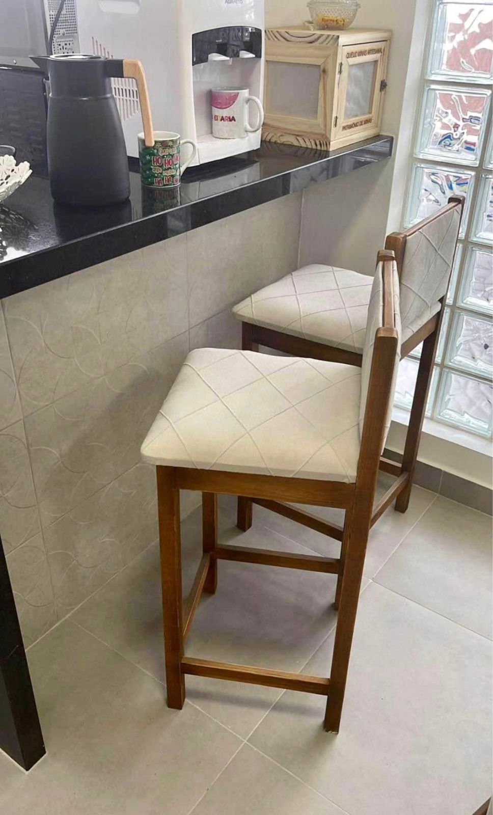 Banquetas e tamboretes – Marcenaria Rezende