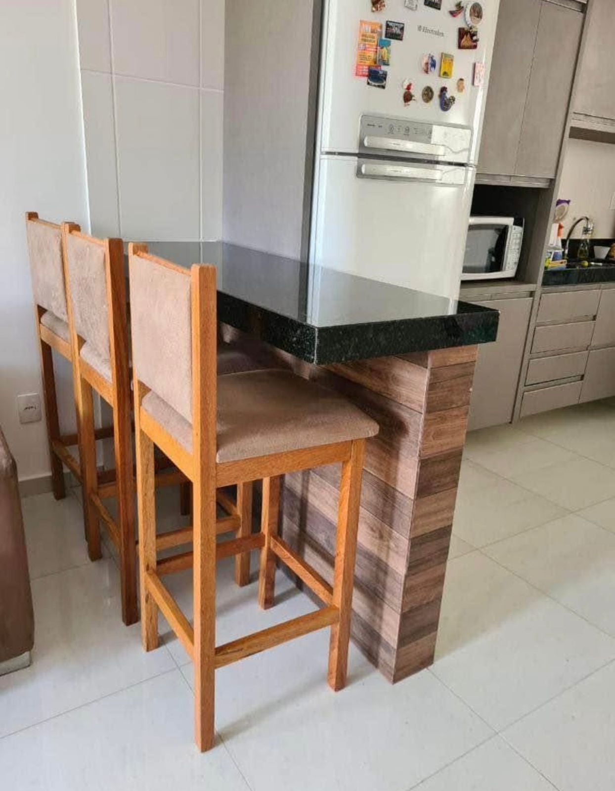 Banquetas e tamboretes – Marcenaria Rezende