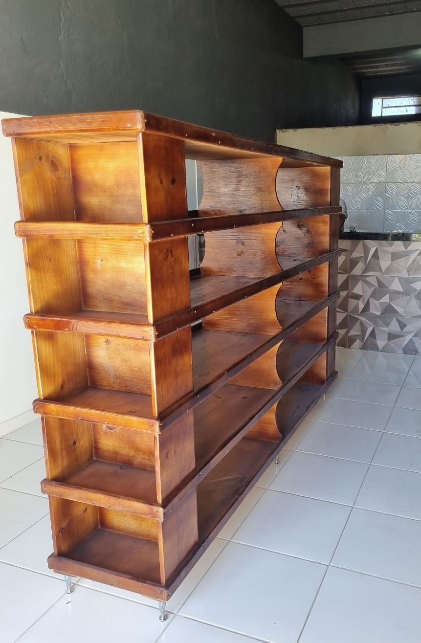 PRATELEIRAS e ILHAS PARA LOJAS – MARCENARIA REZENDE