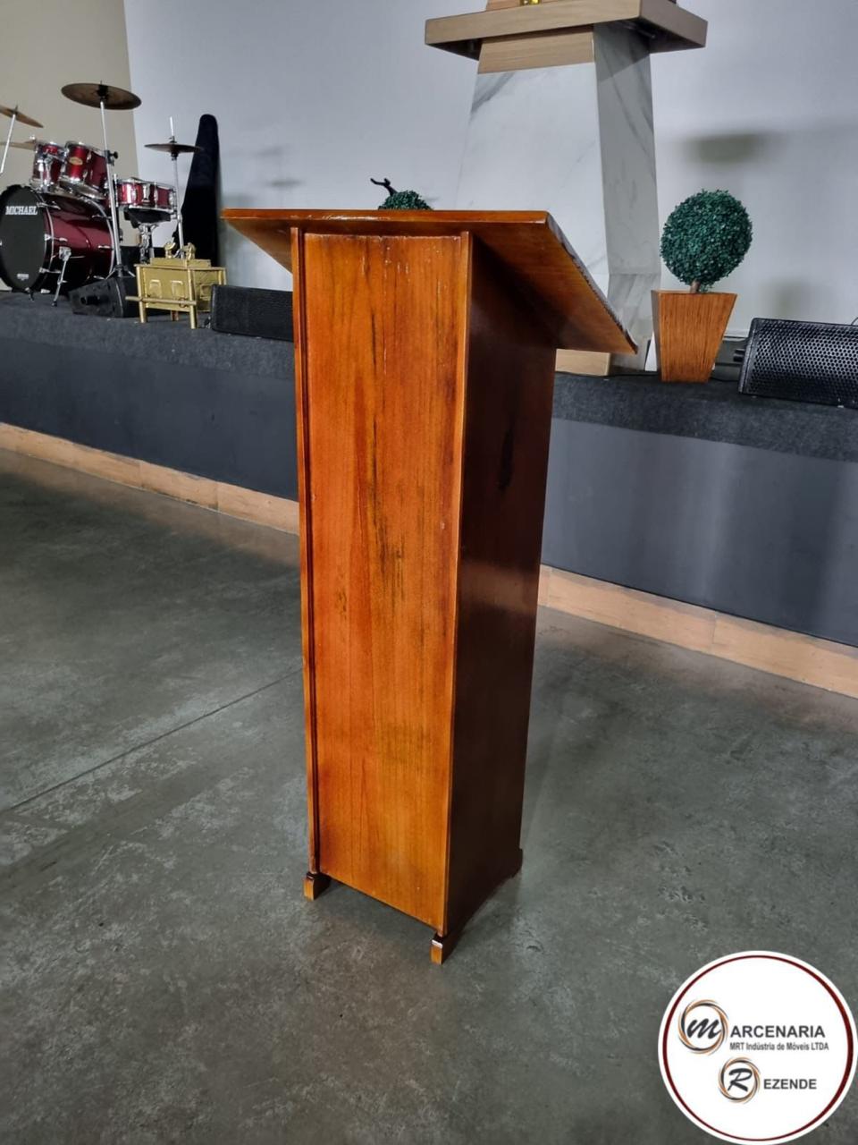 Pulpitos e Gazofilacio – Marcenaria Rezende